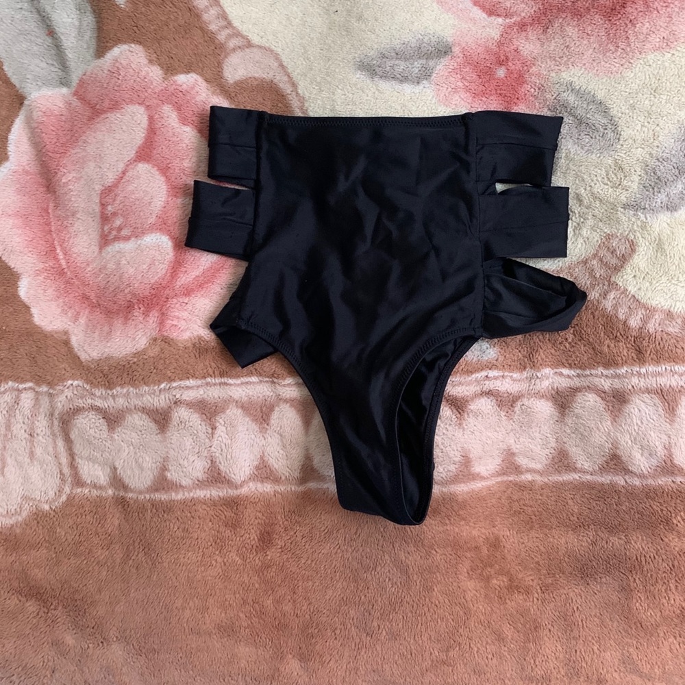 Bikini bottoms